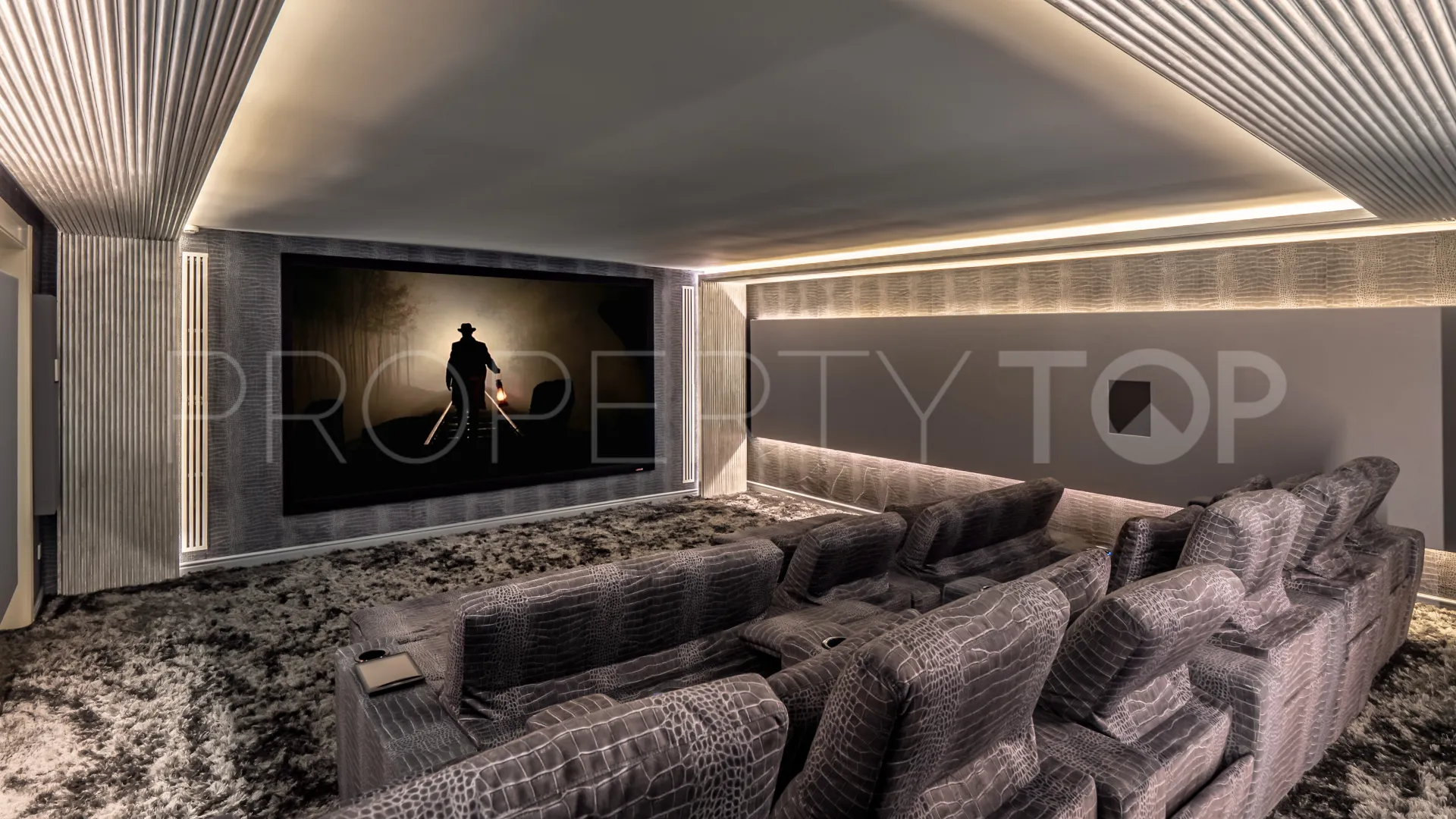 For sale Sierra Blanca villa with 10 bedrooms