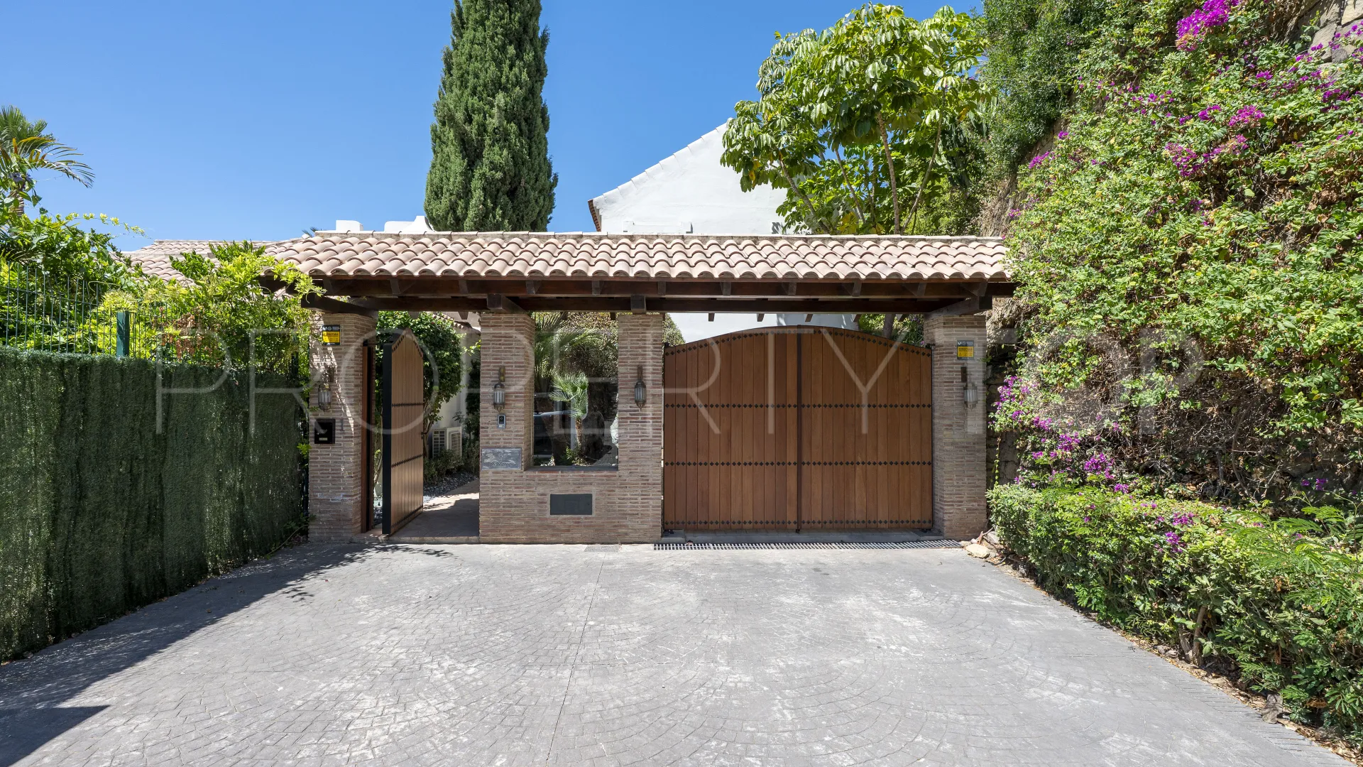 For sale villa in La Resina Golf