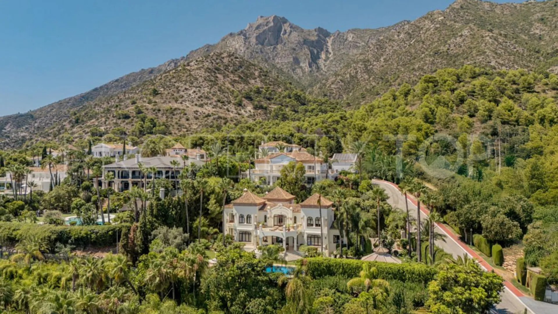 For sale Sierra Blanca 6 bedrooms villa