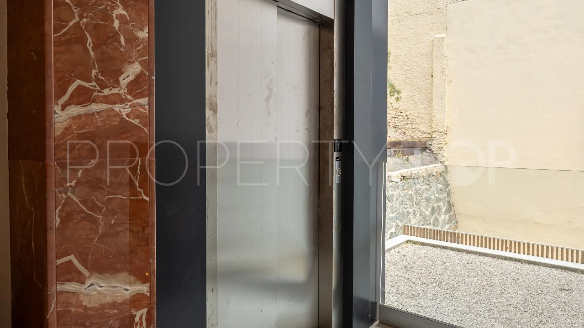 For sale apartment in Malaga with 2 bedrooms