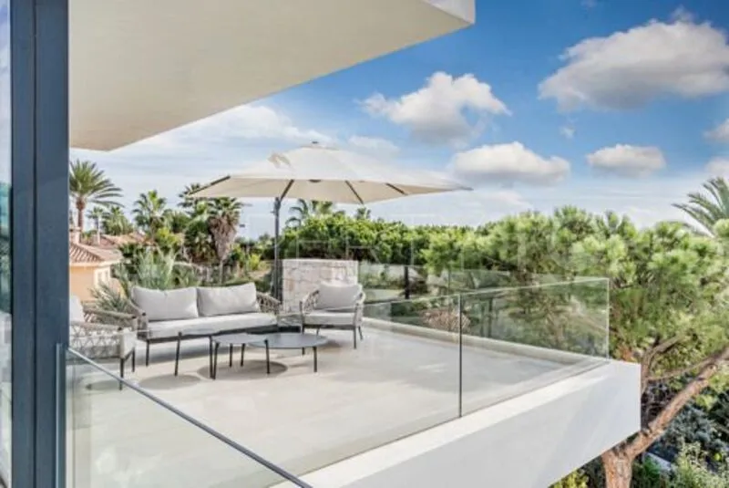 Se vende villa en Marbesa