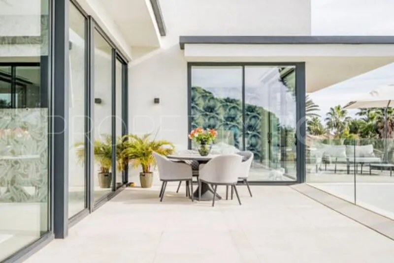 Se vende villa en Marbesa