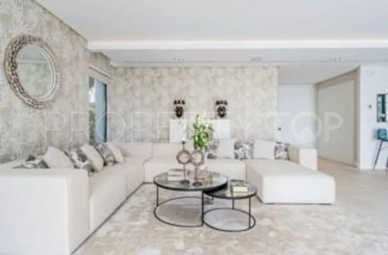 Se vende villa en Marbesa