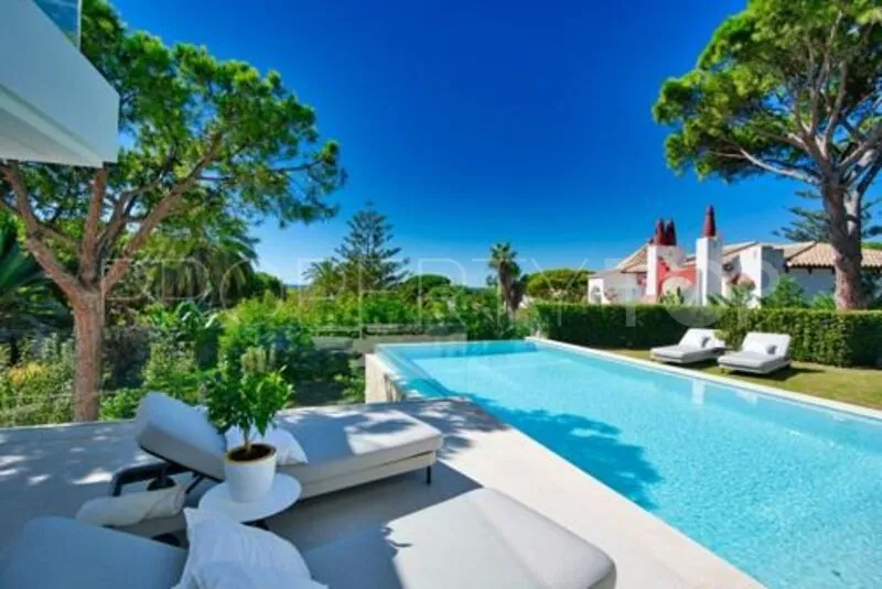 Se vende villa en Marbesa