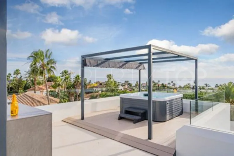 Se vende villa en Marbesa