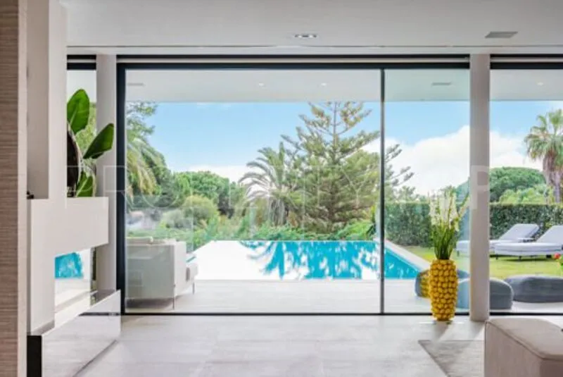 Se vende villa en Marbesa