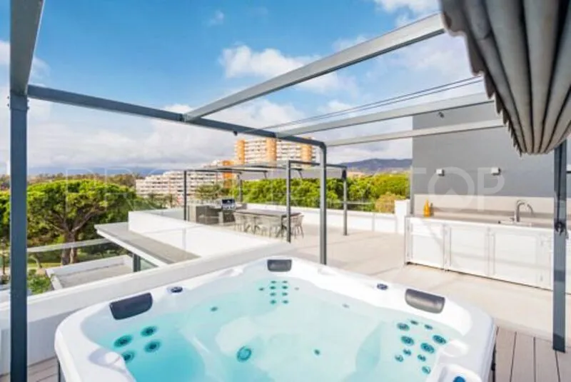Se vende villa en Marbesa