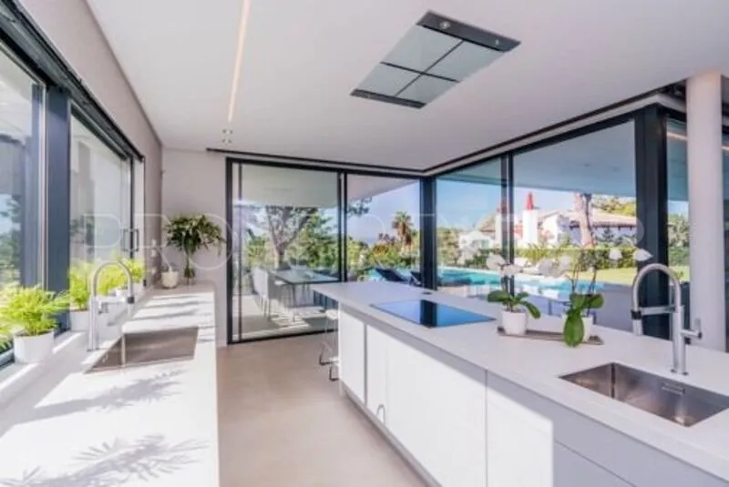Se vende villa en Marbesa