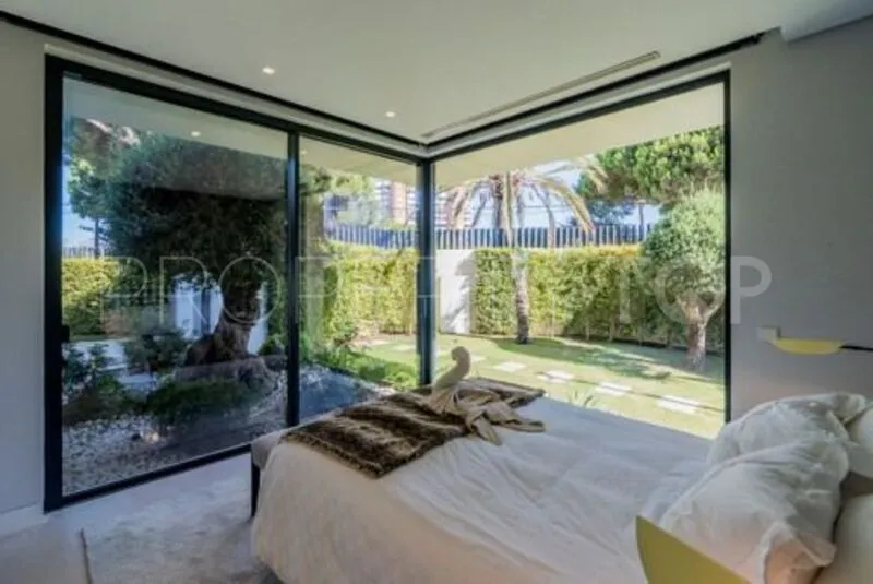 Se vende villa en Marbesa