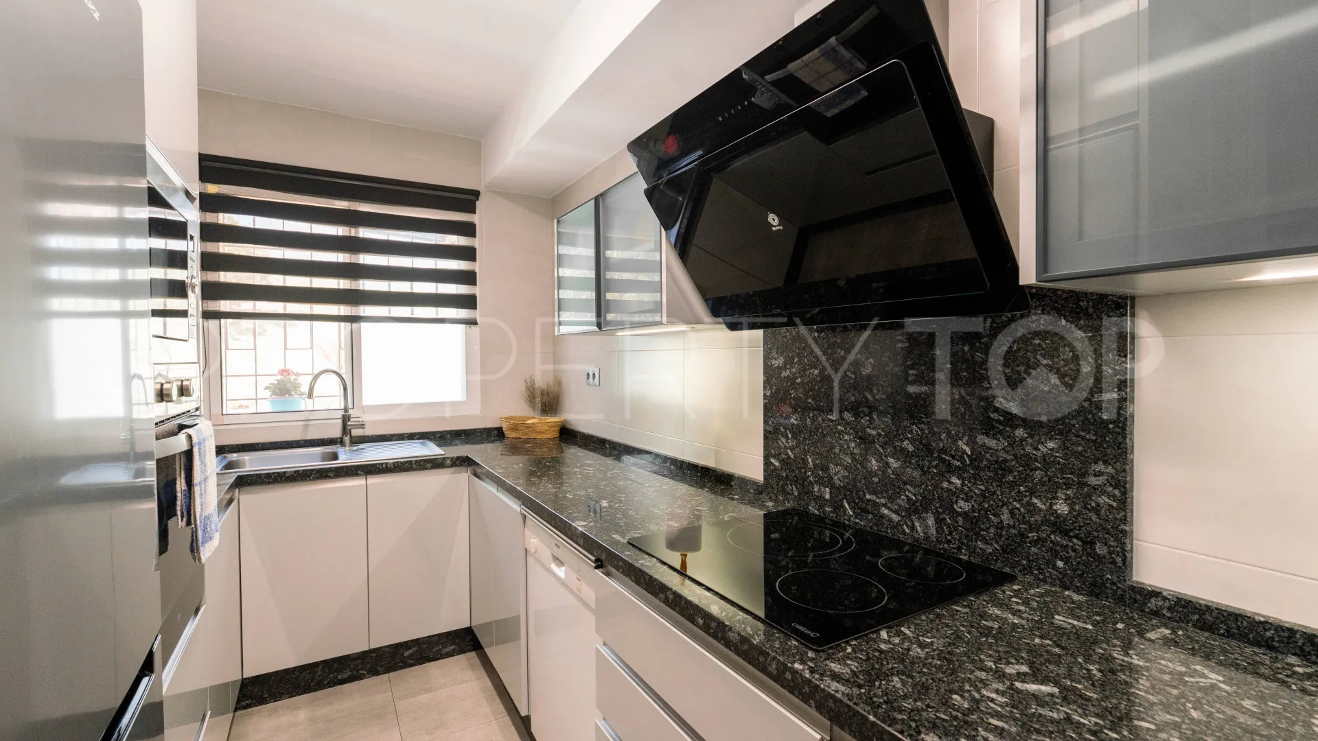 Town house for sale in Los Naranjos with 3 bedrooms