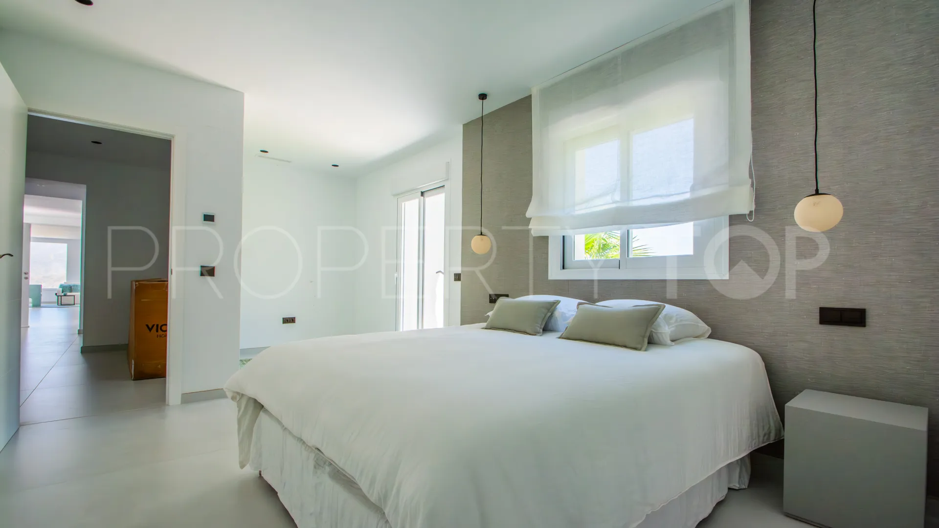 Se vende villa con 4 dormitorios en La Mairena