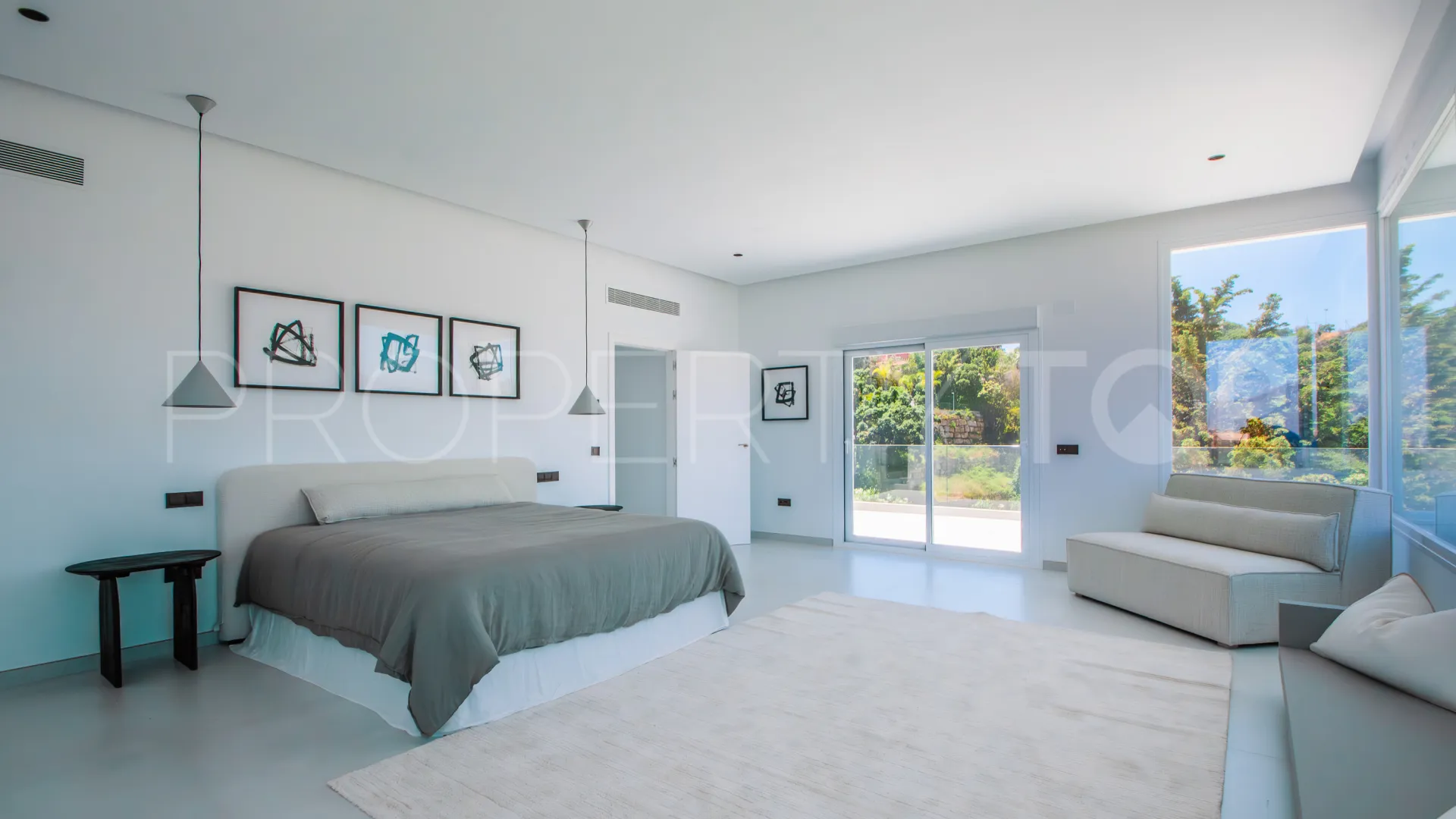 Se vende villa con 4 dormitorios en La Mairena