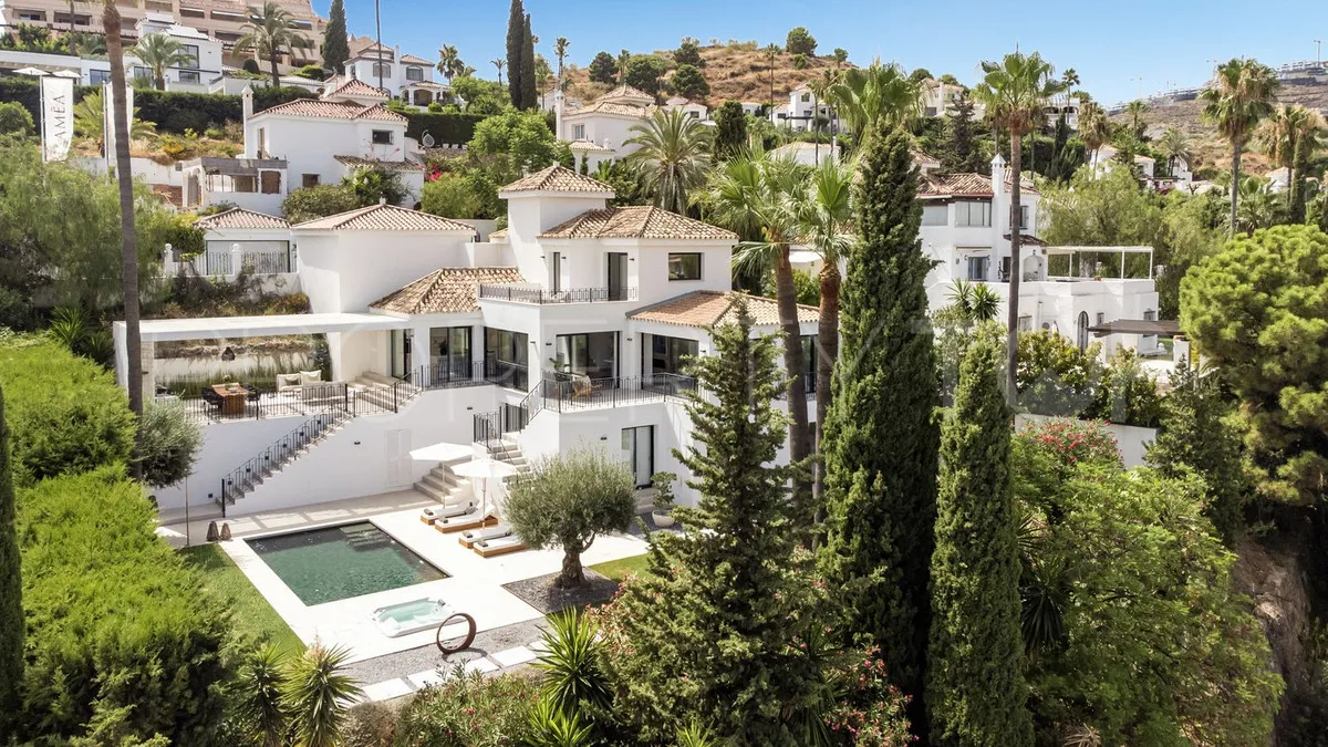 For sale villa in La Cerquilla with 4 bedrooms