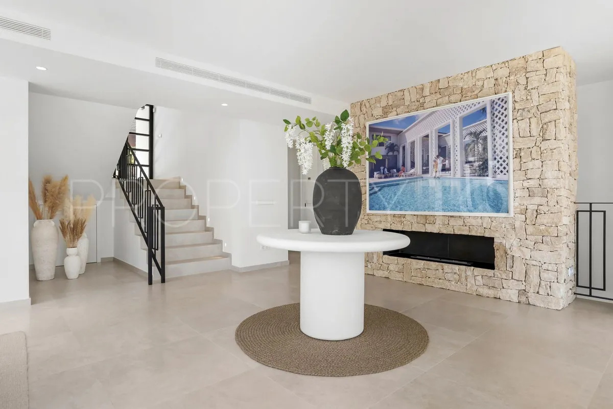 For sale villa in La Cerquilla with 4 bedrooms
