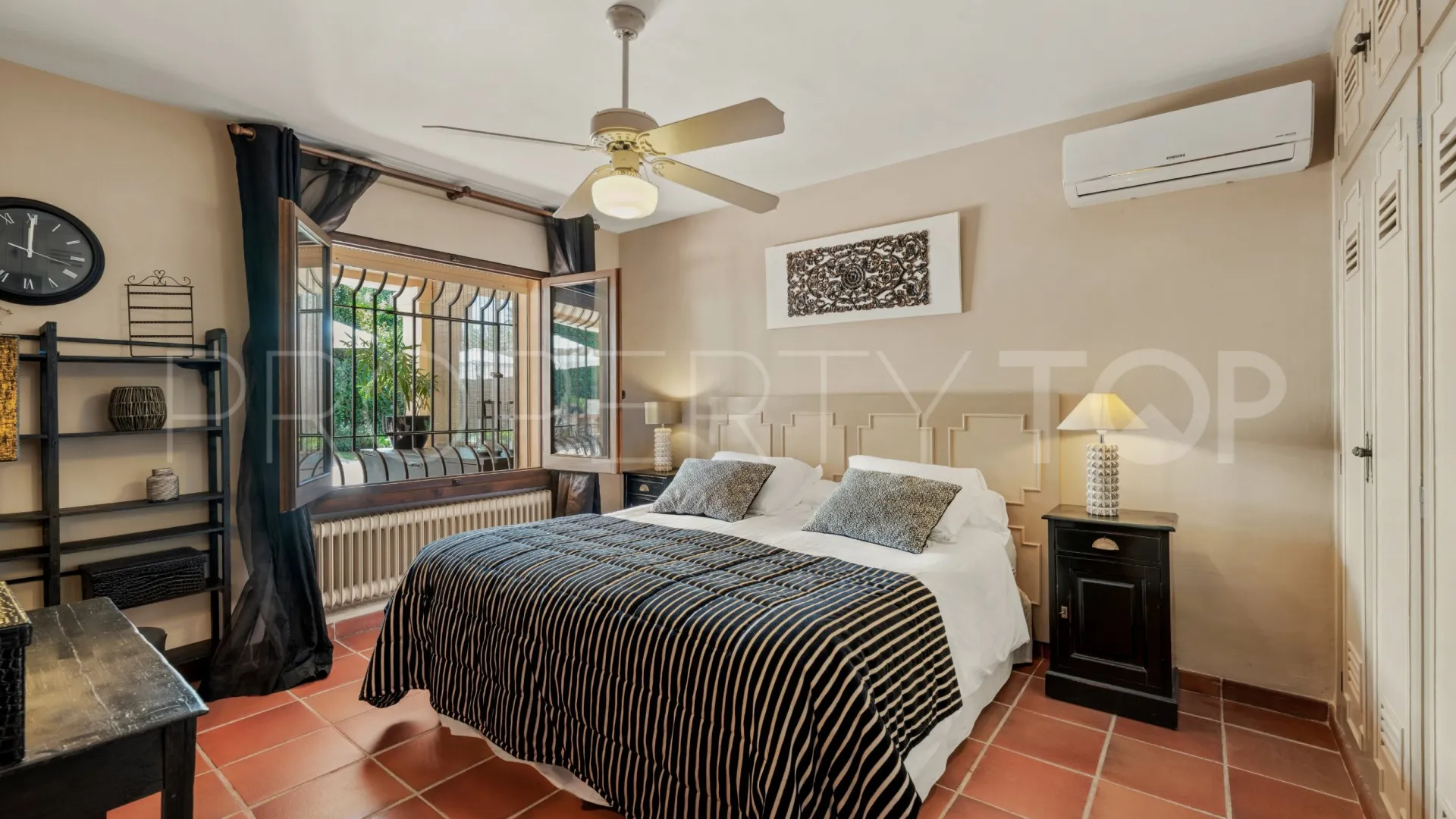 Villa en venta de 6 dormitorios en Los Monteros Playa
