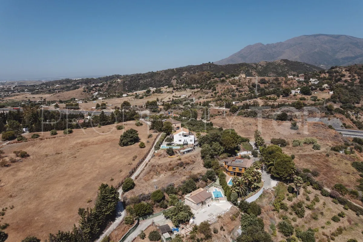 Villa in Estepona for sale