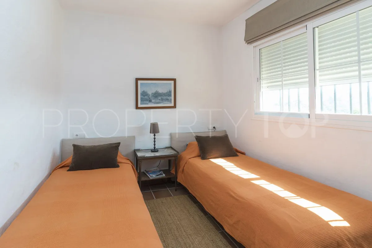 Villa in Estepona for sale