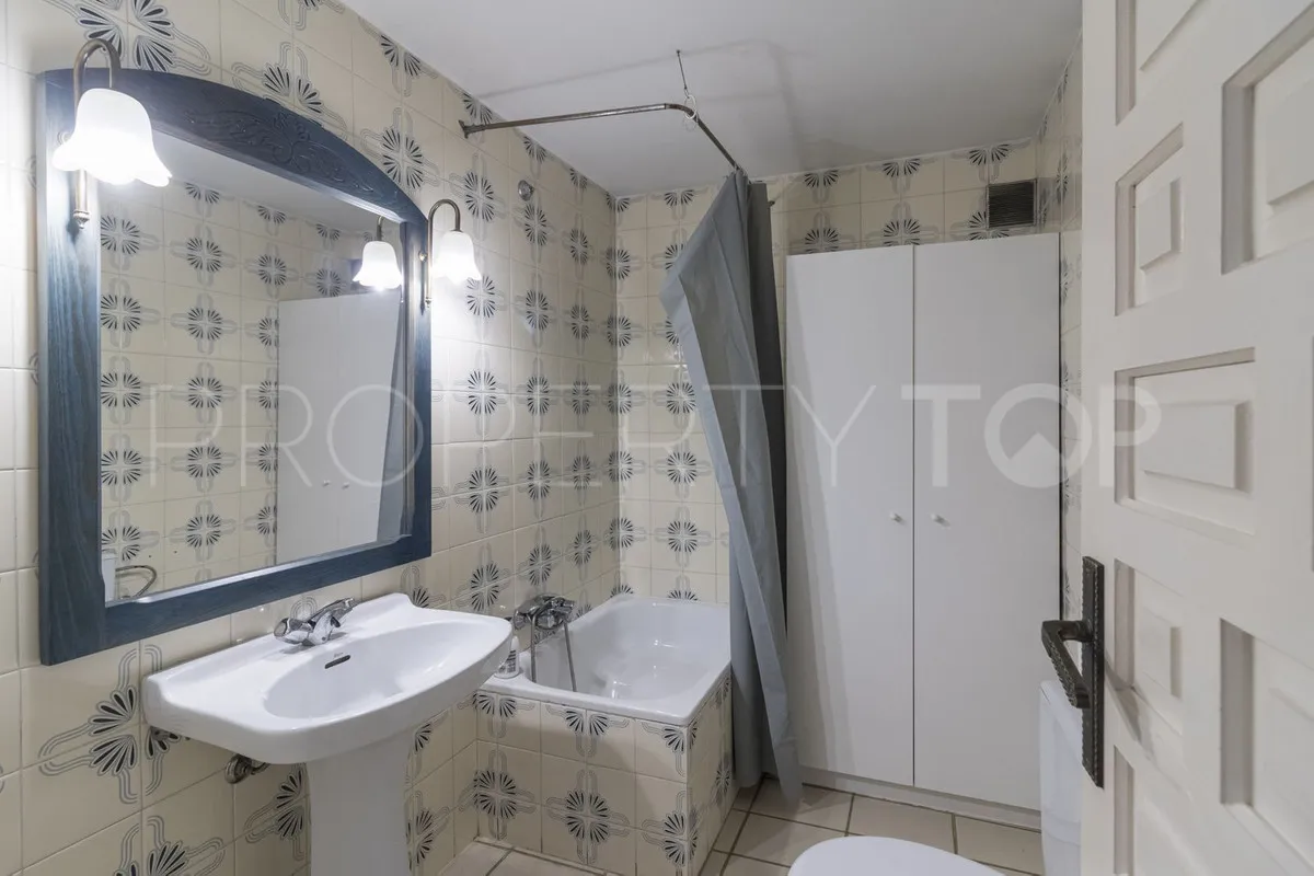 Se vende apartamento en Marbella Ciudad con 3 dormitorios
