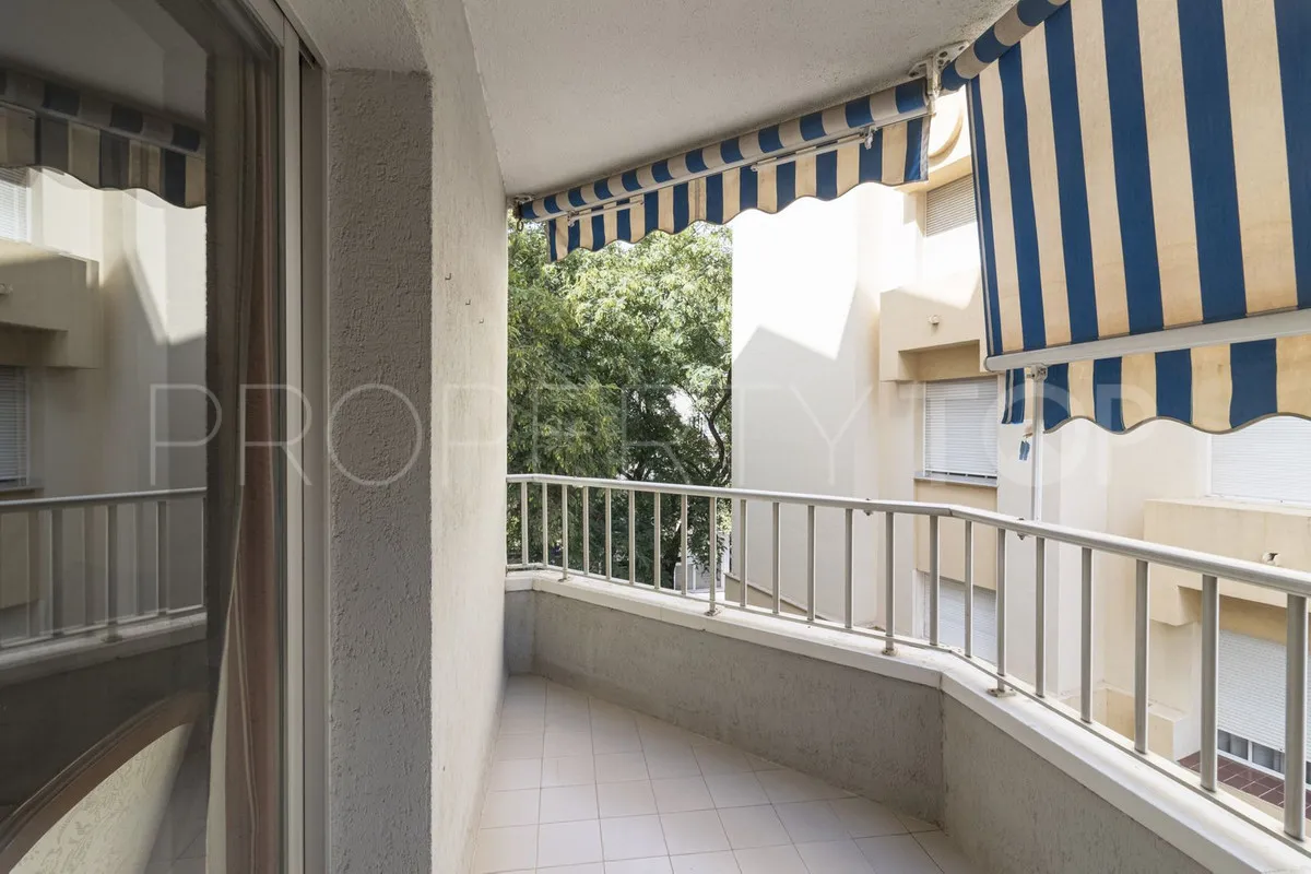 Se vende apartamento en Marbella Ciudad con 3 dormitorios