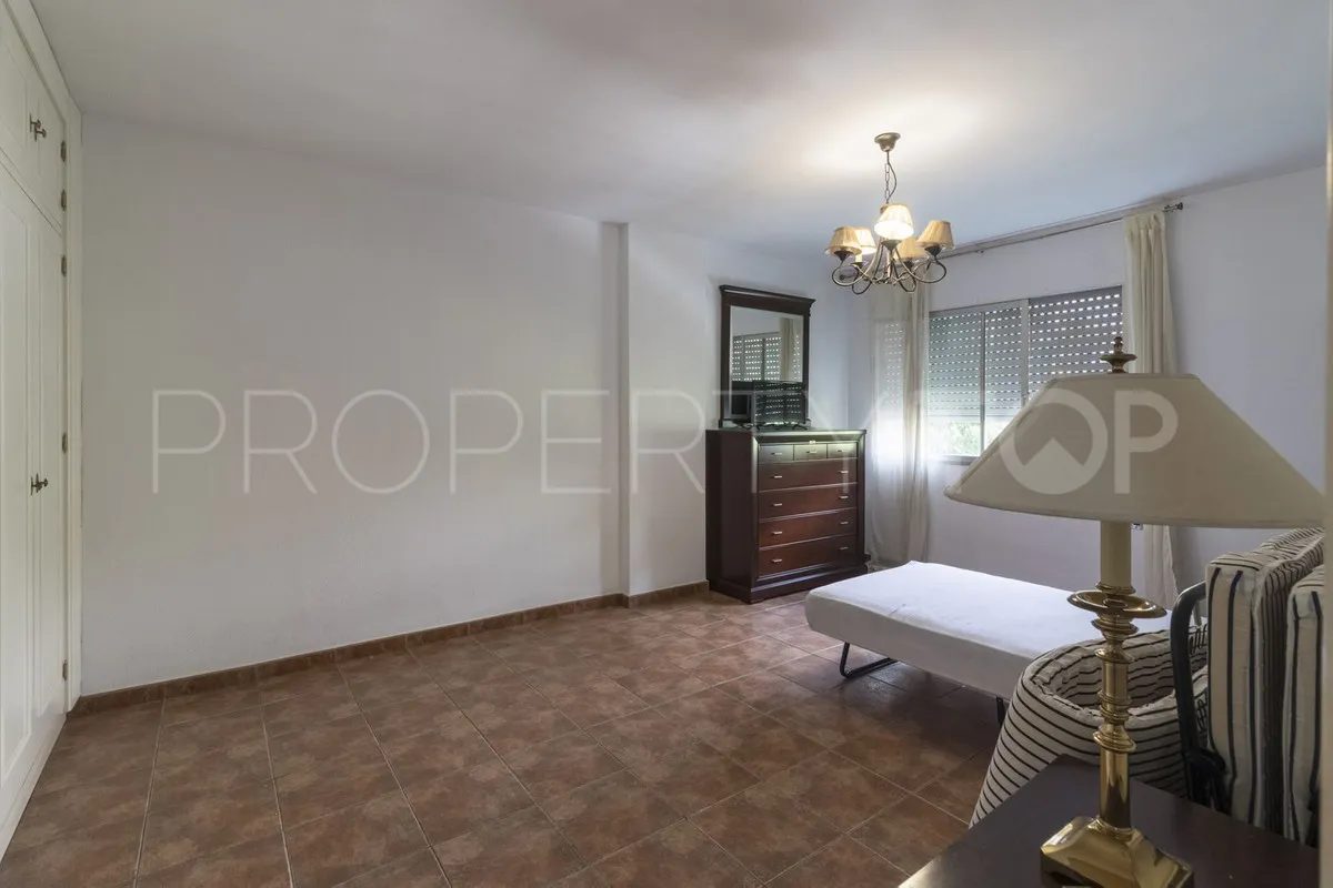 Se vende apartamento en Marbella Ciudad con 3 dormitorios