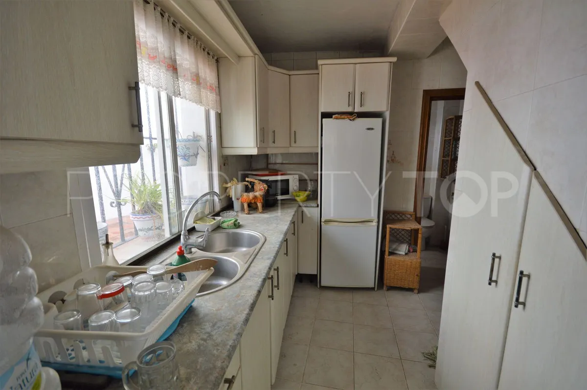 Casa a la venta en Marbella Ciudad de 4 dormitorios