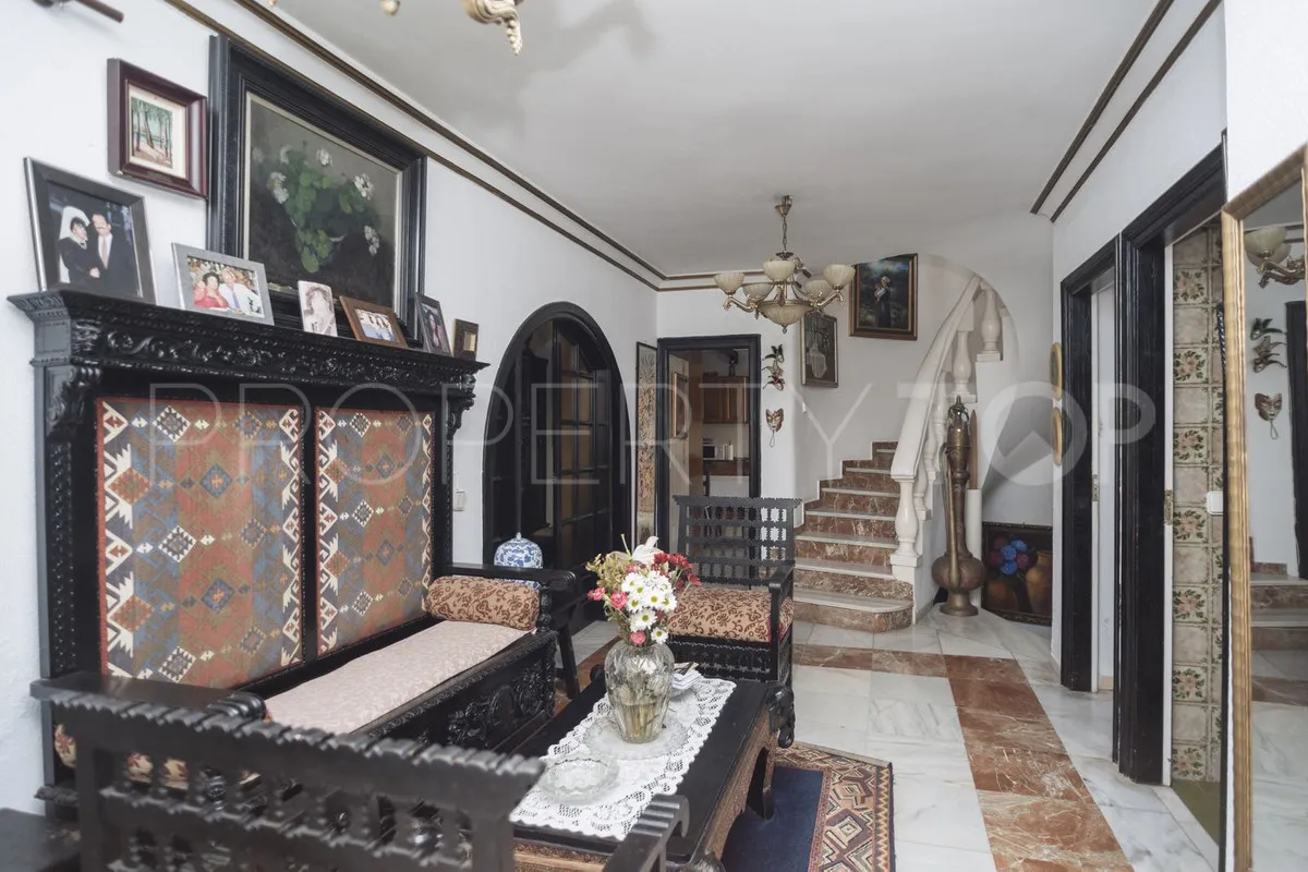 Villa for sale in Marbella City