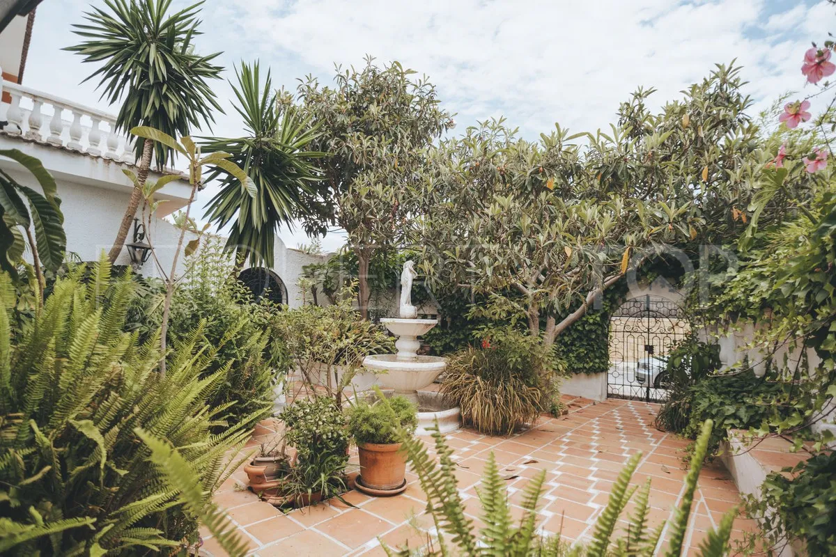 Villa for sale in Marbella City