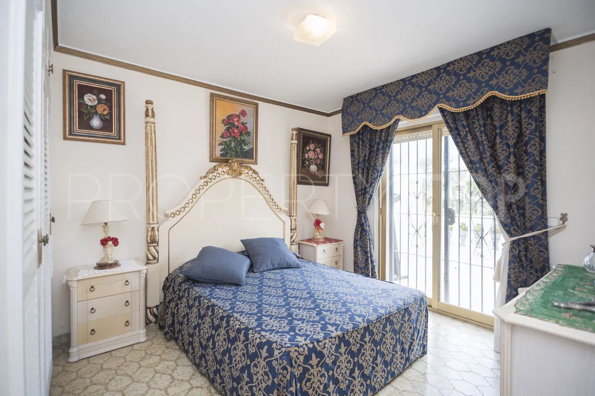 Villa for sale in Marbella City