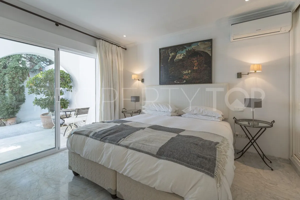 For sale Los Monteros villa