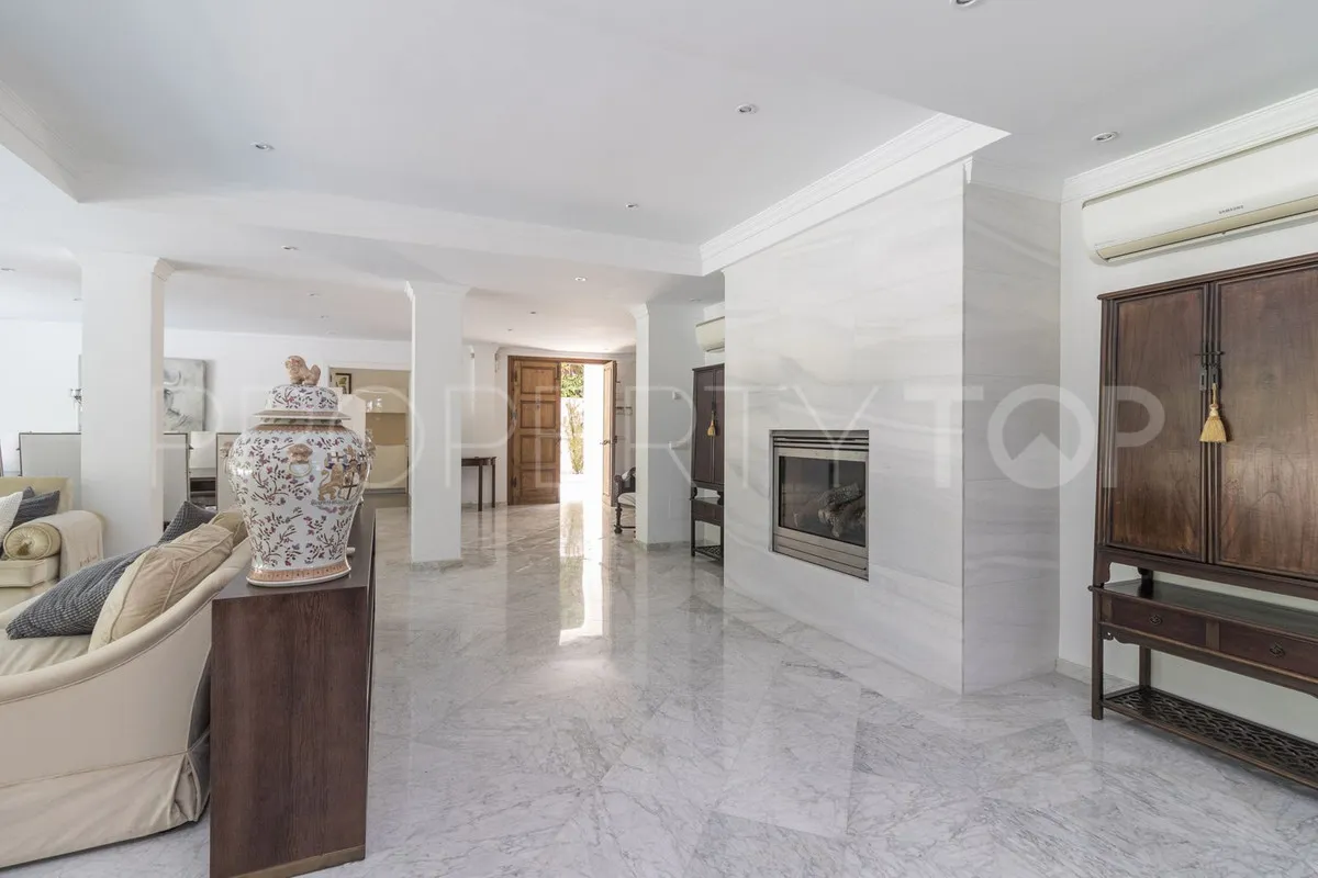 For sale Los Monteros villa