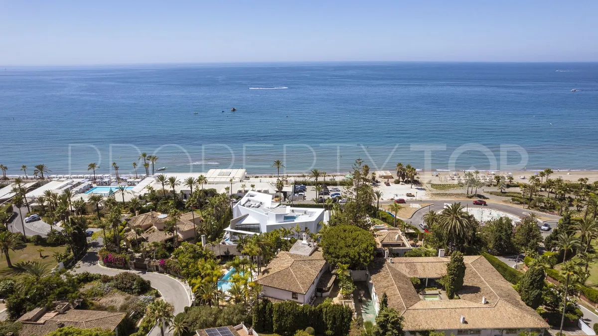 For sale Los Monteros villa