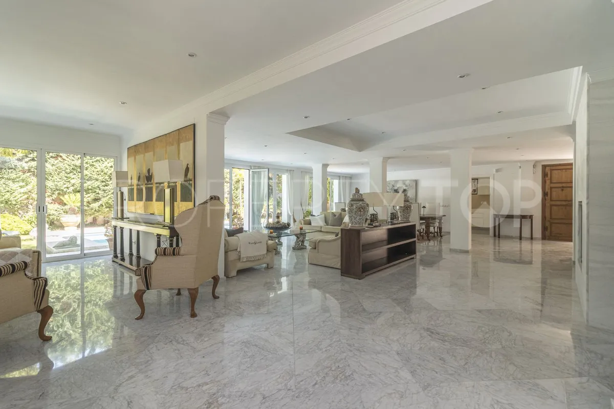 For sale Los Monteros villa