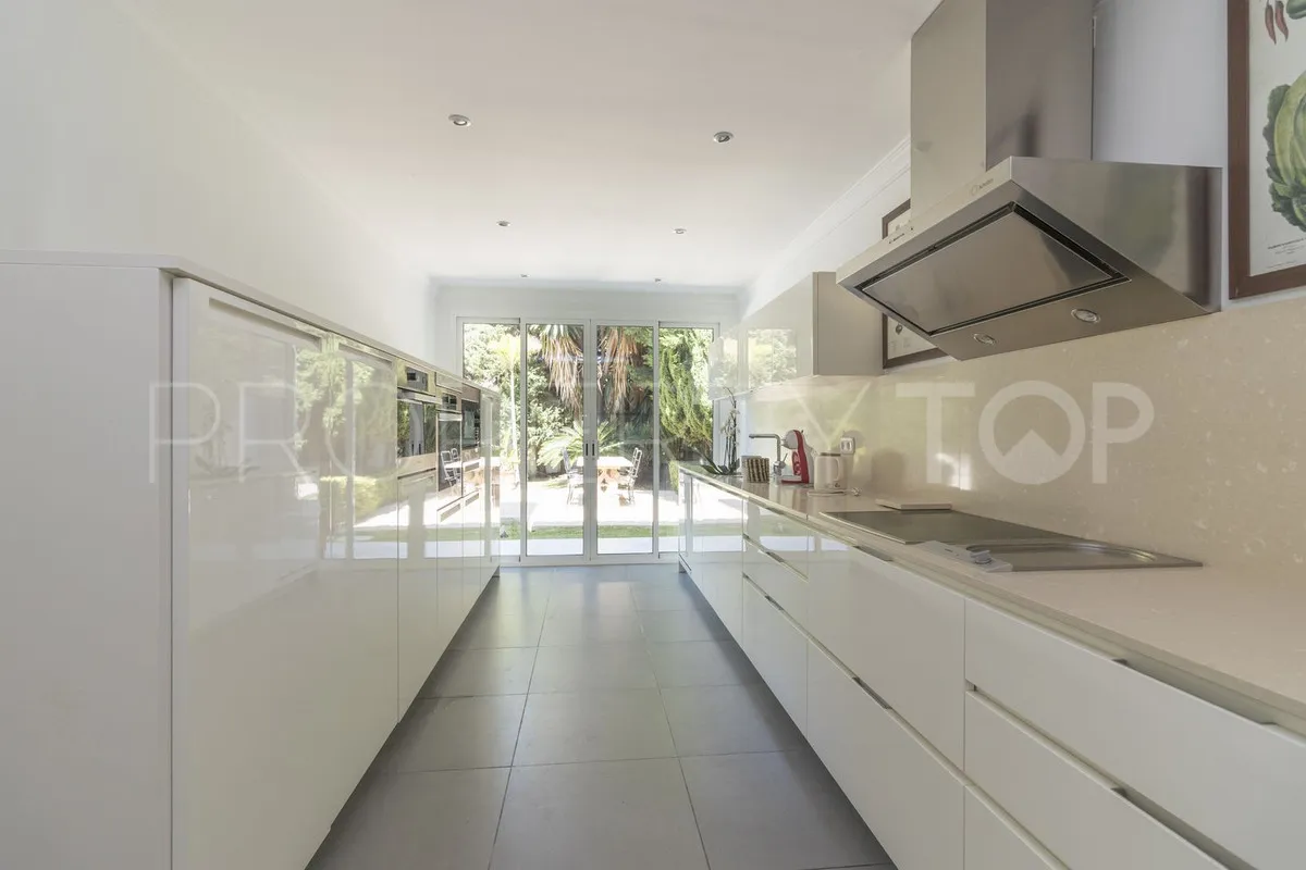 For sale Los Monteros villa