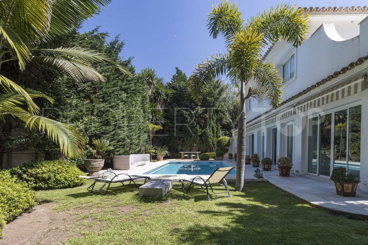 For sale Los Monteros villa