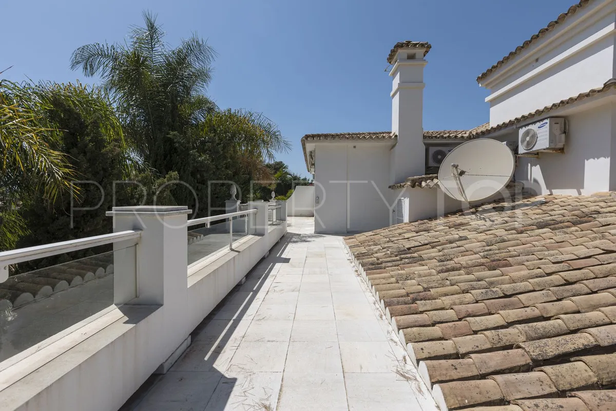 For sale Los Monteros villa