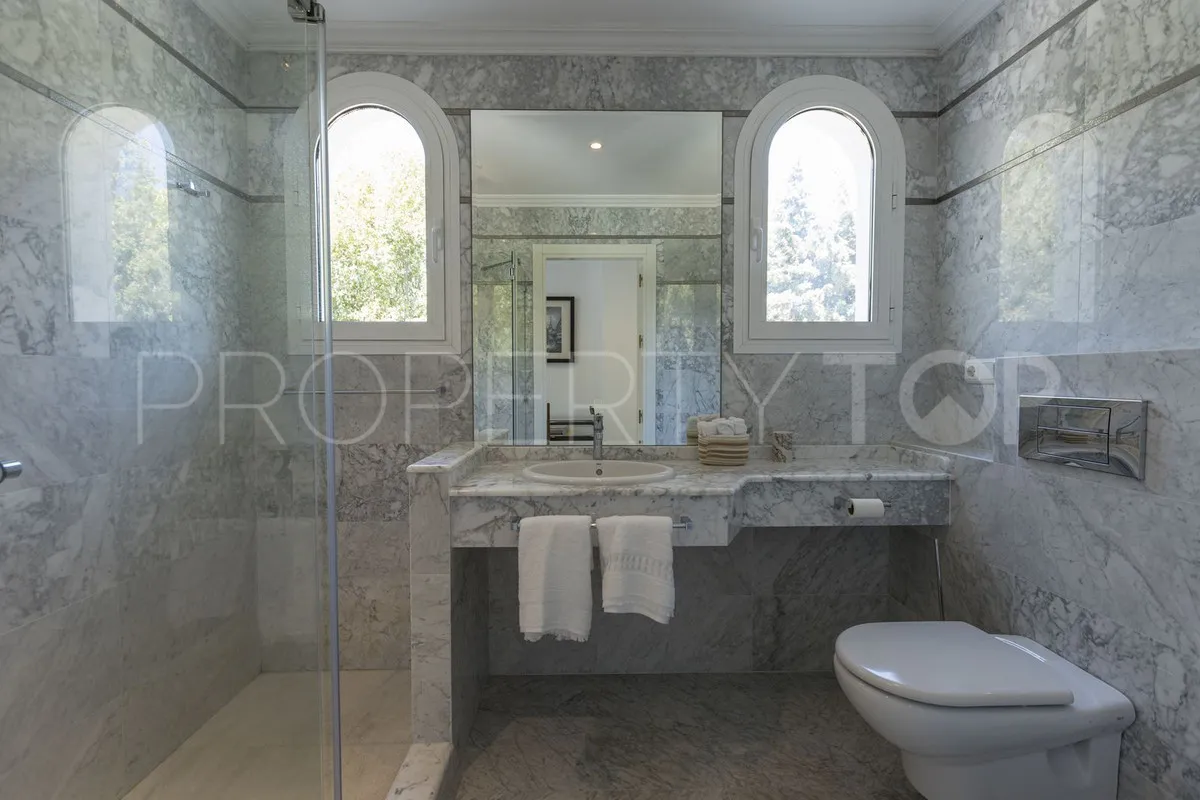 For sale Los Monteros villa