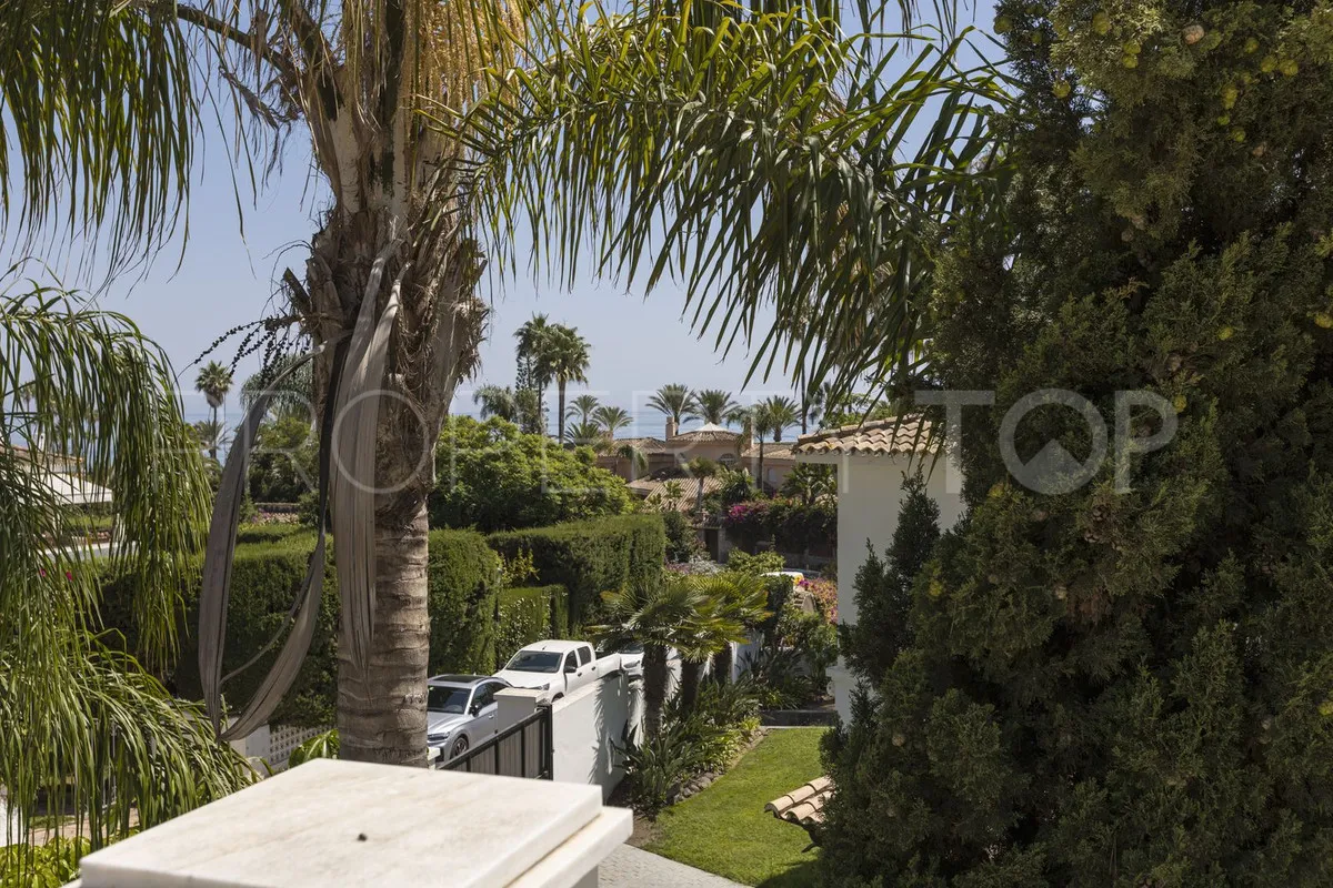 For sale Los Monteros villa
