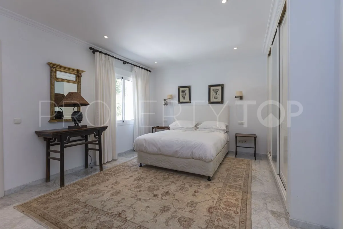 For sale Los Monteros villa