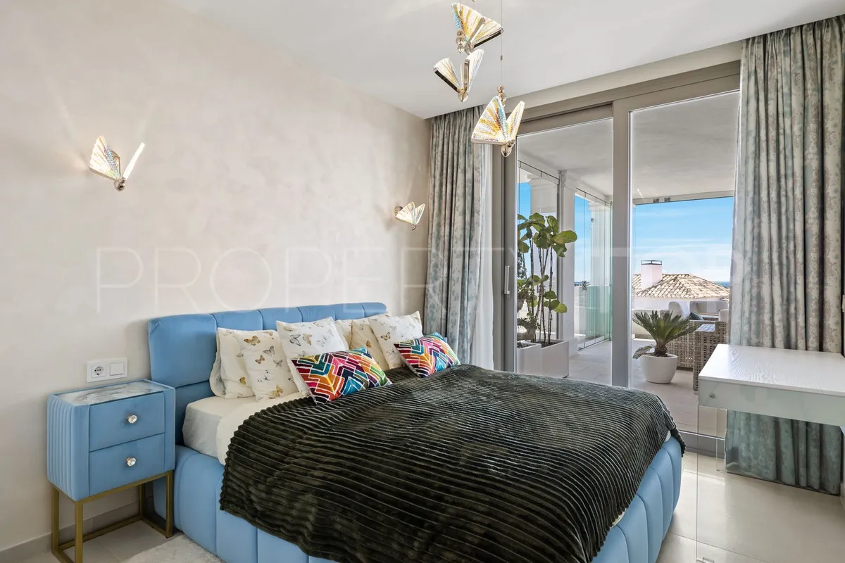 Apartamento planta baja con 7 dormitorios en venta en Nueva Andalucia