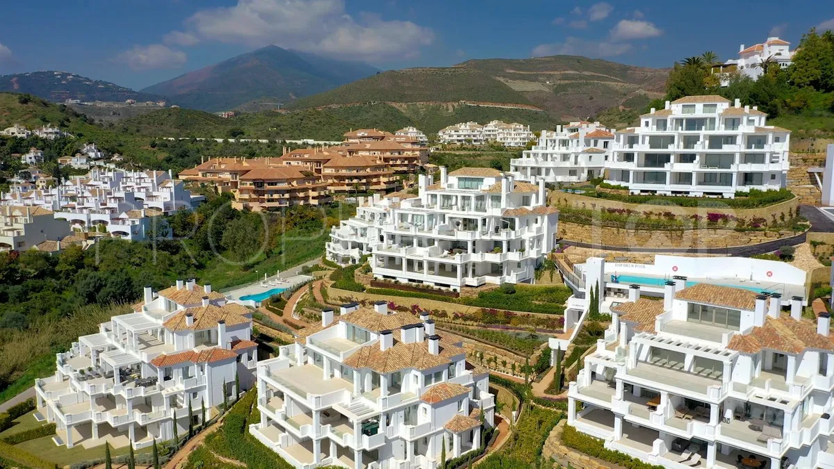 Apartamento planta baja con 7 dormitorios en venta en Nueva Andalucia