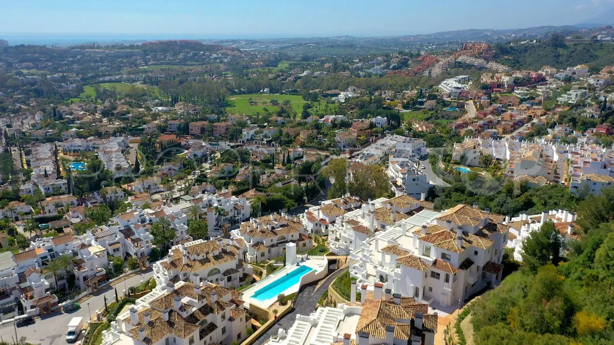 Apartamento planta baja con 7 dormitorios en venta en Nueva Andalucia