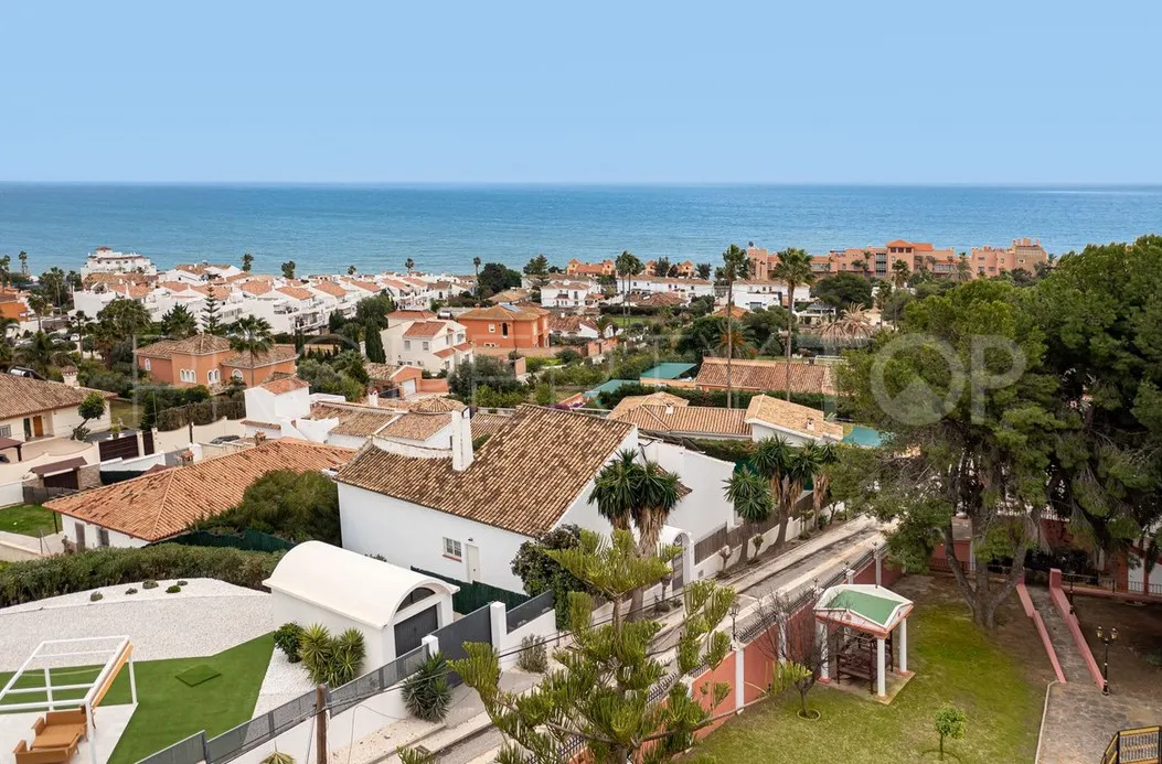 Estepona villa for sale