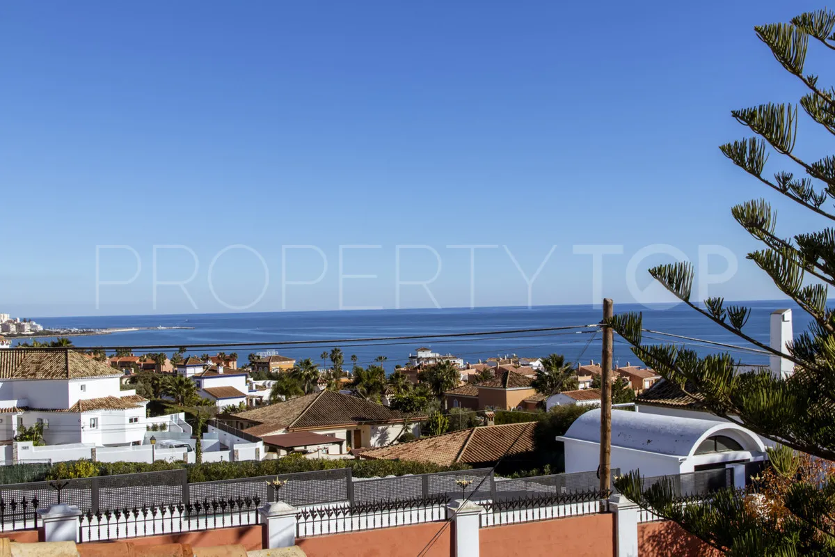 Estepona villa for sale