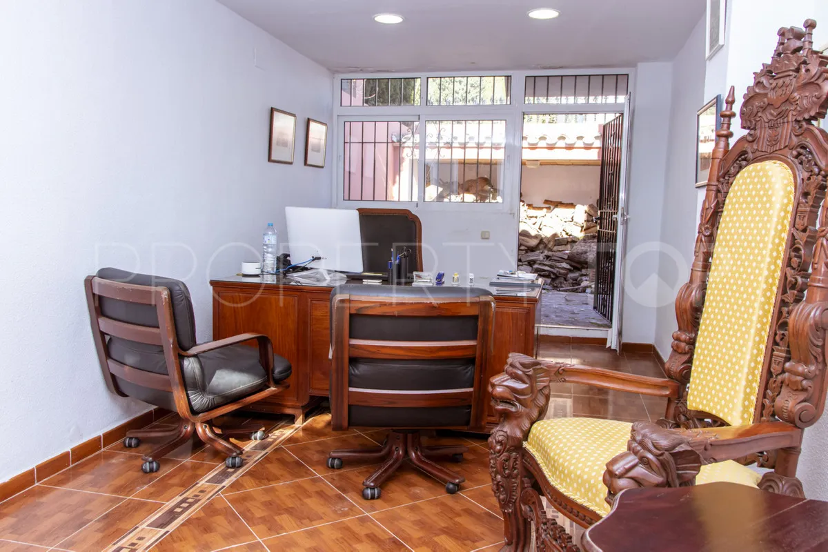 Estepona villa for sale