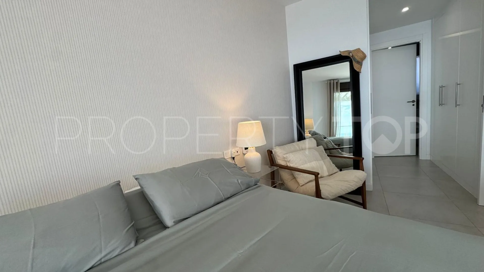 Se vende apartamento en Rincon de la Victoria de 2 dormitorios
