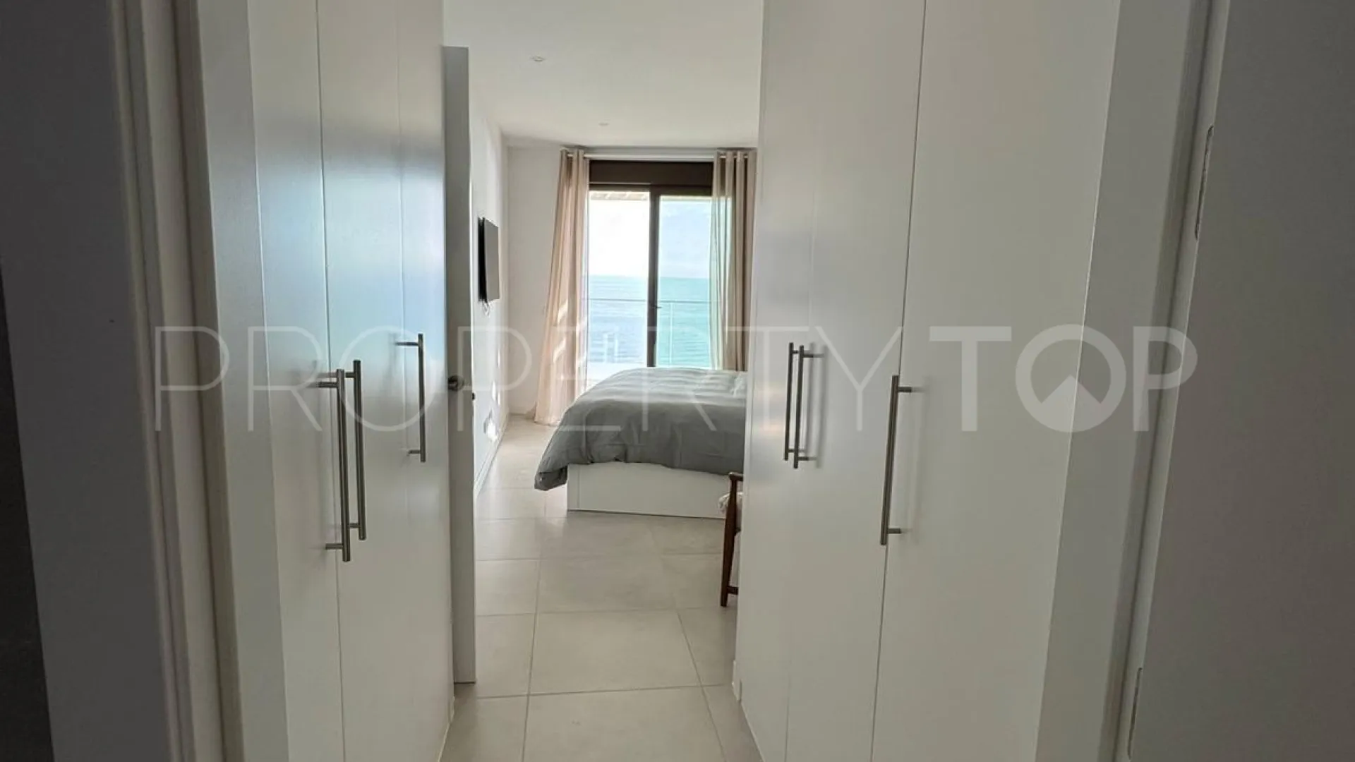 Se vende apartamento en Rincon de la Victoria de 2 dormitorios