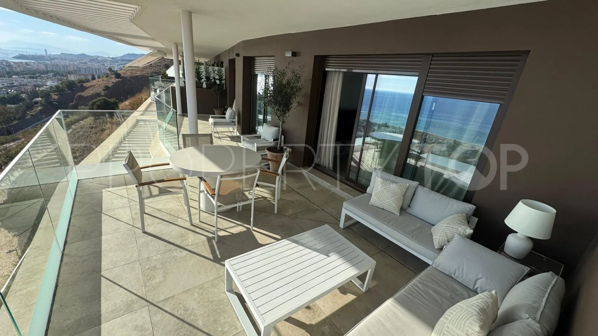 Se vende apartamento en Rincon de la Victoria de 2 dormitorios