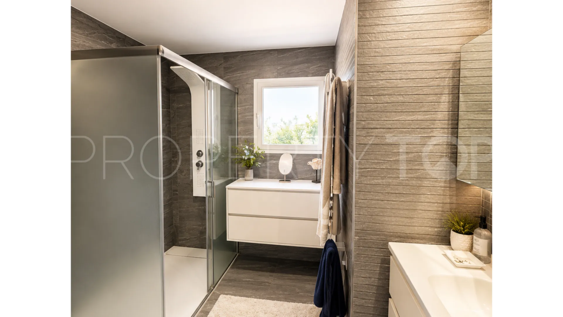 Atico duplex en venta de 3 dormitorios en Hacienda del Sol