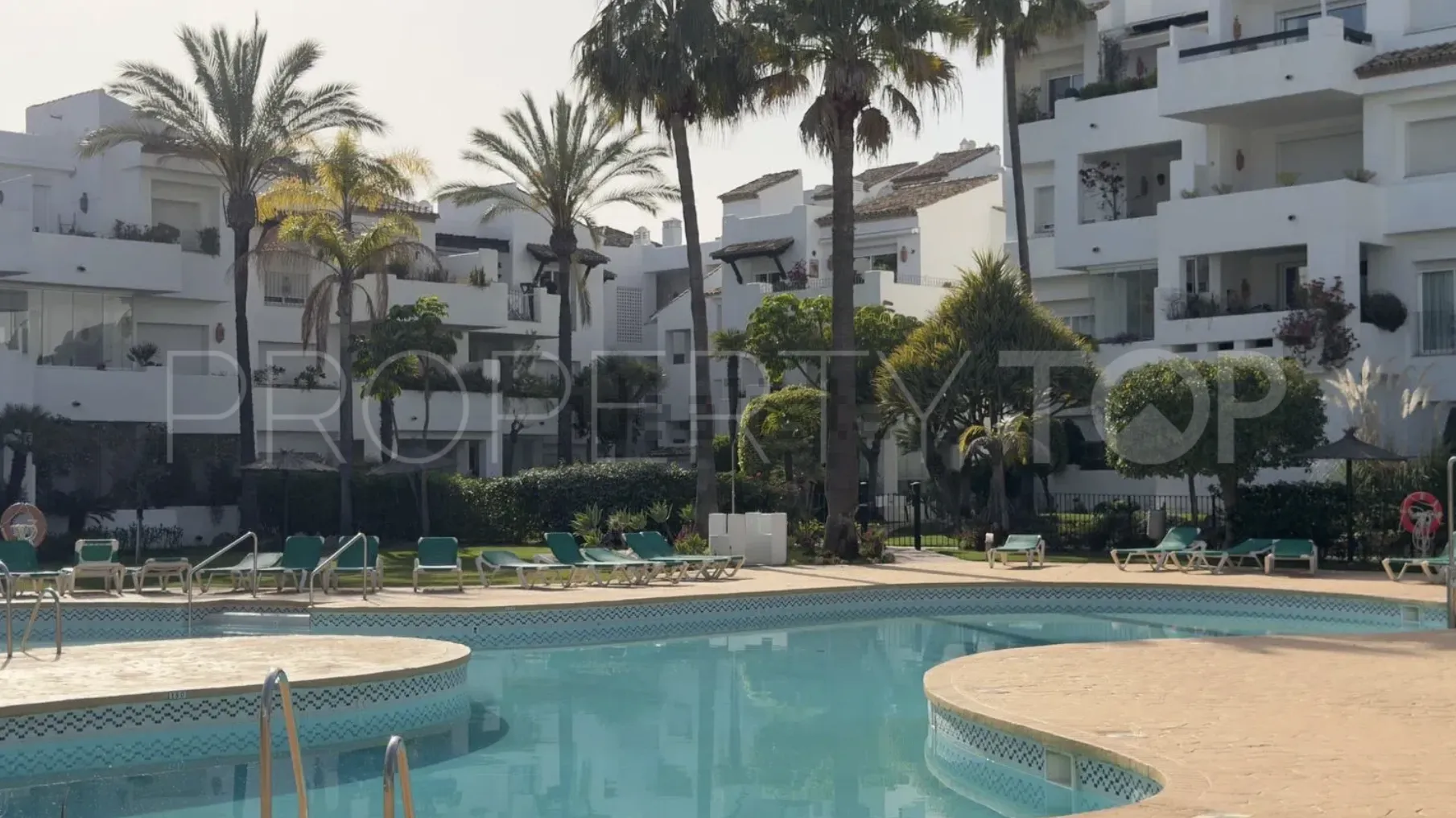 Costalita, apartamento en venta con 3 dormitorios