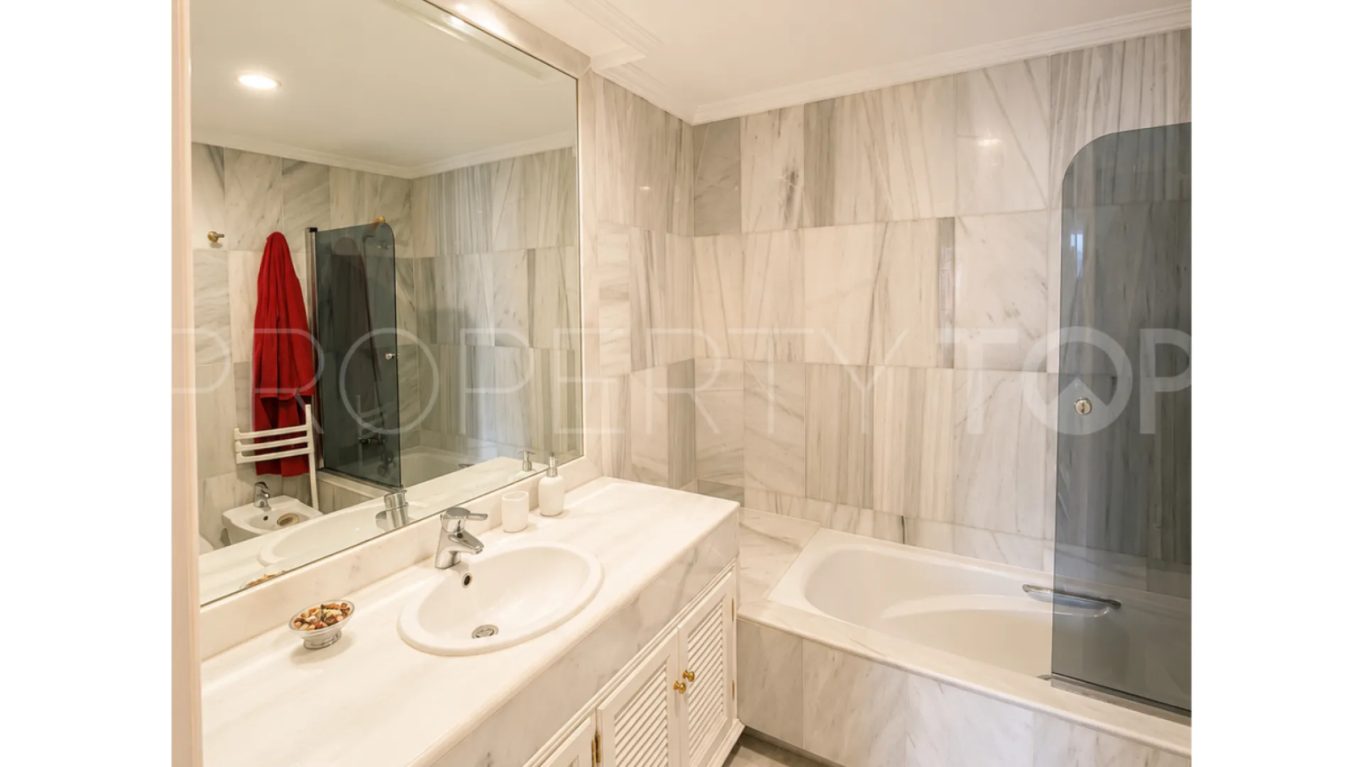 For sale apartment with 3 bedrooms in Les Belvederes
